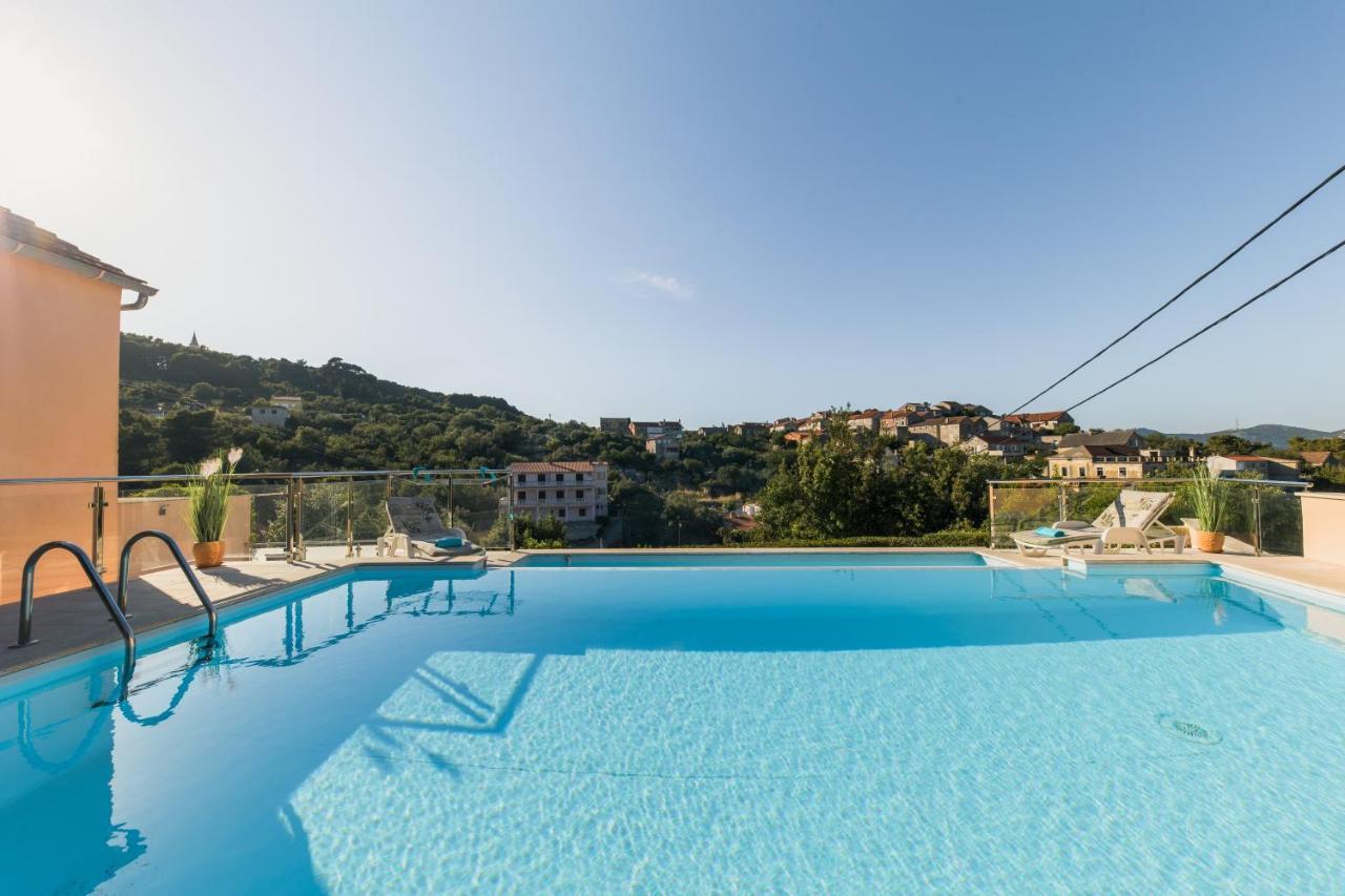 Holiday Home Lavanda Мали Иж Экстерьер фото