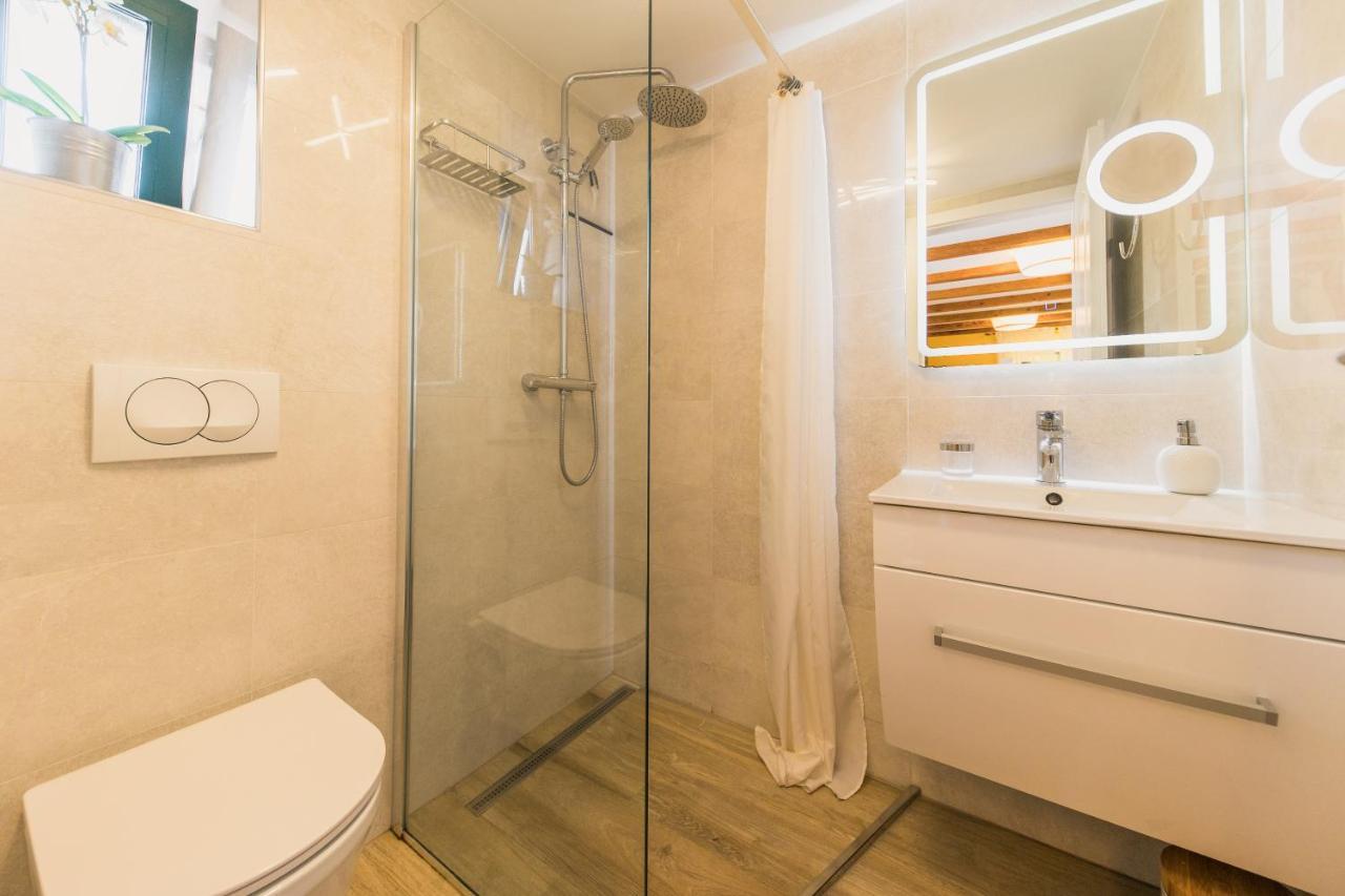 Holiday Home Lavanda Мали Иж Экстерьер фото