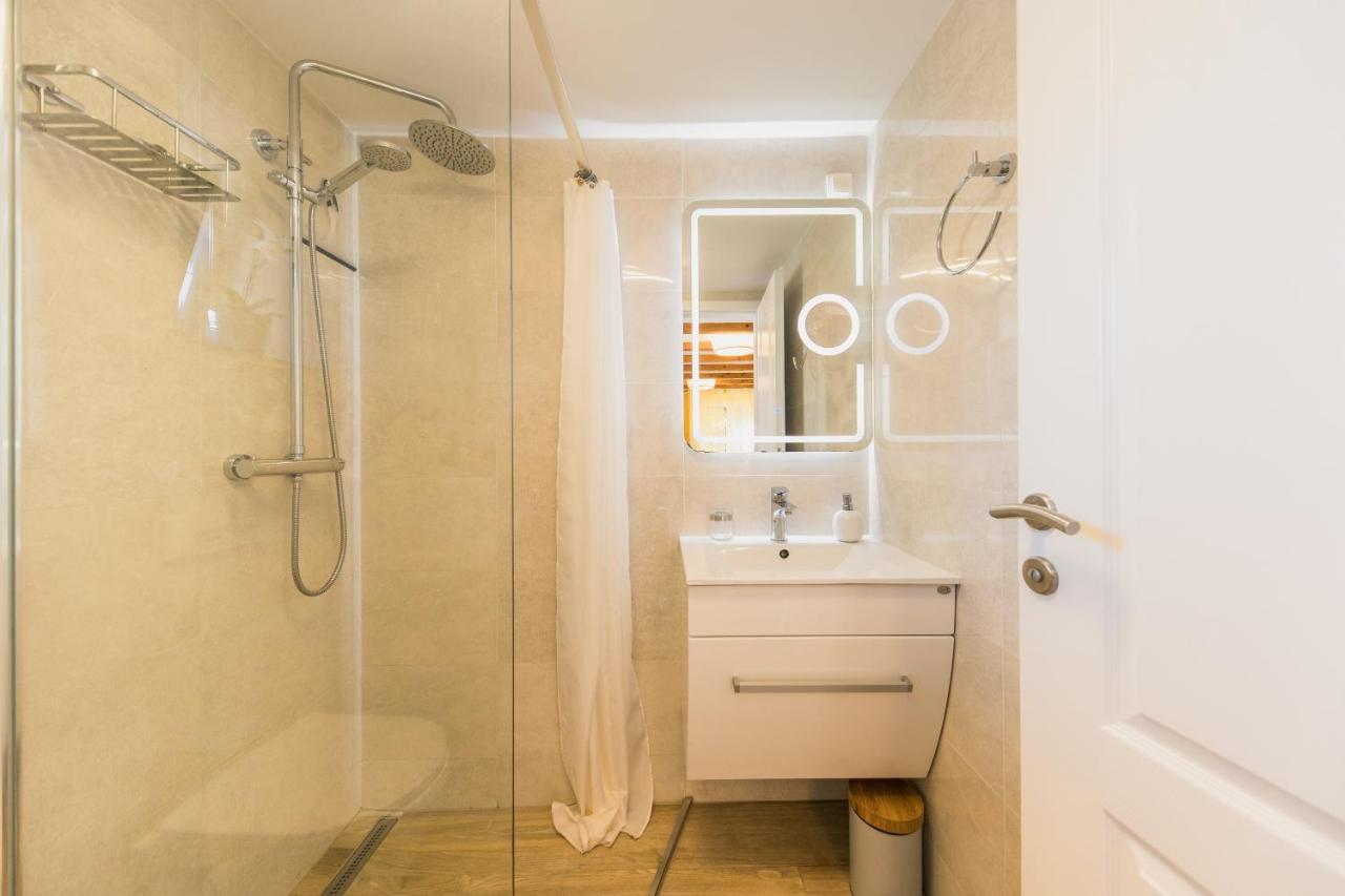Holiday Home Lavanda Мали Иж Экстерьер фото