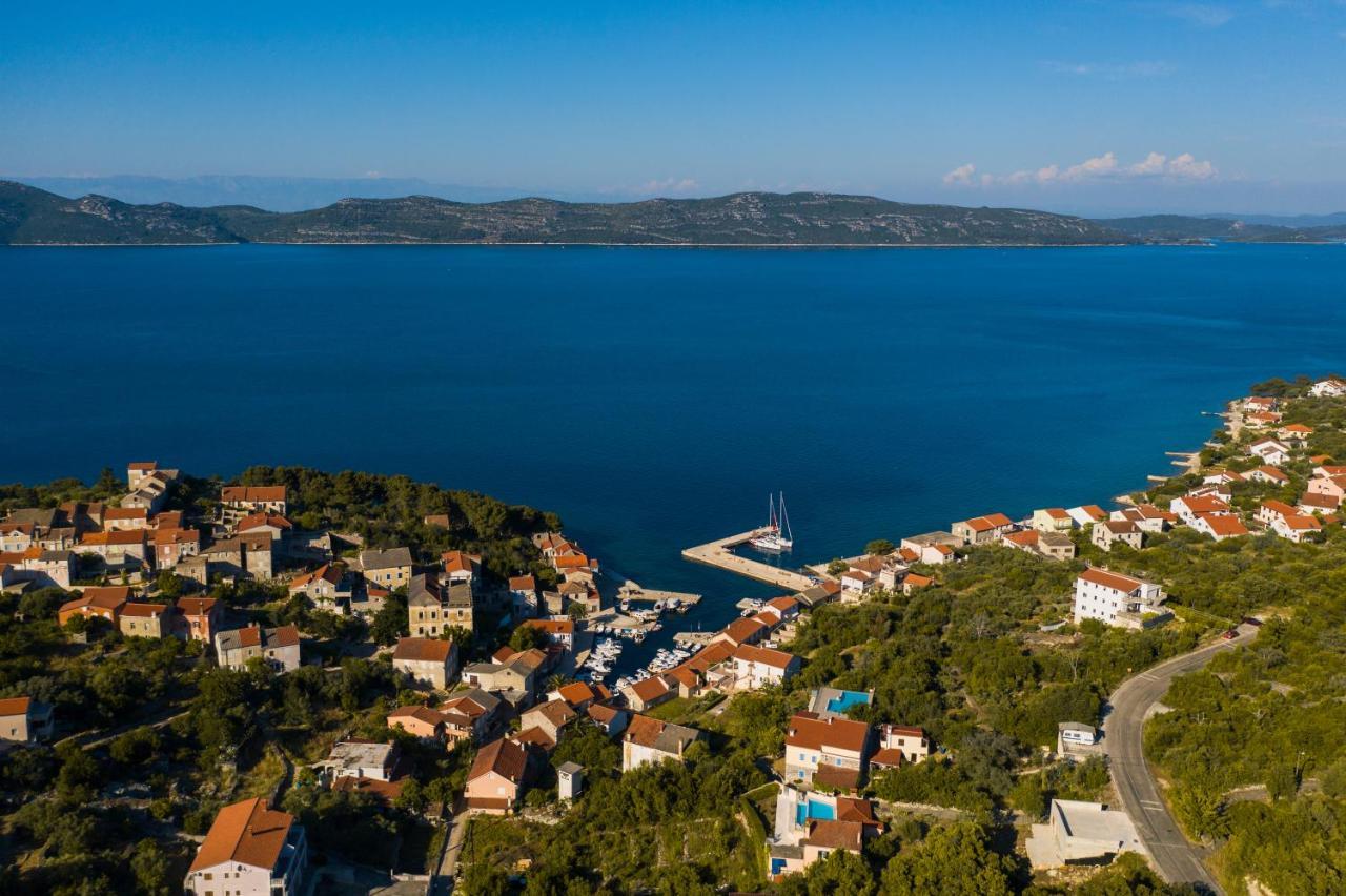 Holiday Home Lavanda Мали Иж Экстерьер фото